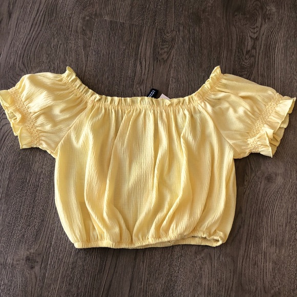 NWT Cute XS Yellow Cropped Top H&M - Picture 4 of 4